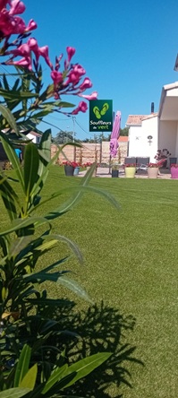 pelouse synthétique en maison neuve sur Pornic